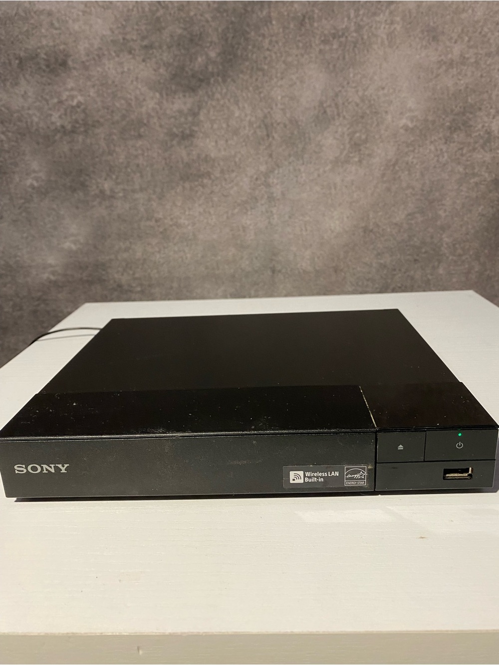 Sony BDP-S3700 Wi-Fi Blu-Ray DVD Player w/ AC Power Adapter - Tested